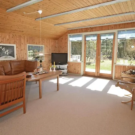 3 Bedroom Stunning In 펜션 *